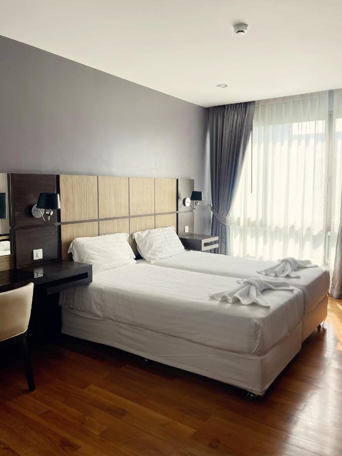 The Regent Bangtao Apartments Pantai Bang Tao Bagian luar foto
